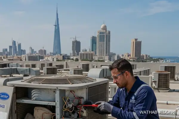 صورة مهنية توضح المكيف يحتاج فريون جدة من وثاب التكييف