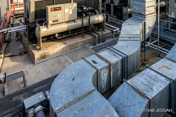 Professional photo illustrating Fujitsu AC Maintenance in Jeddah by Wathab AC